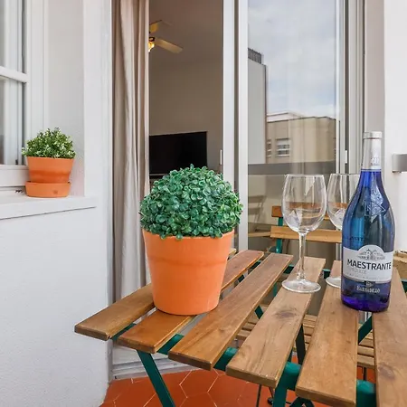 Apartman Un Respiro En Playa Victoria 1 Hab Y Salon Con Sofa Cama Cádiz