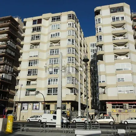 Un Respiro En Playa Victoria 1 Hab Y Salon Con Sofa Cama Apartman Cádiz