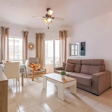 Un Respiro En Playa Victoria 1 Hab Y Salon Con Sofa Cama Cadiz