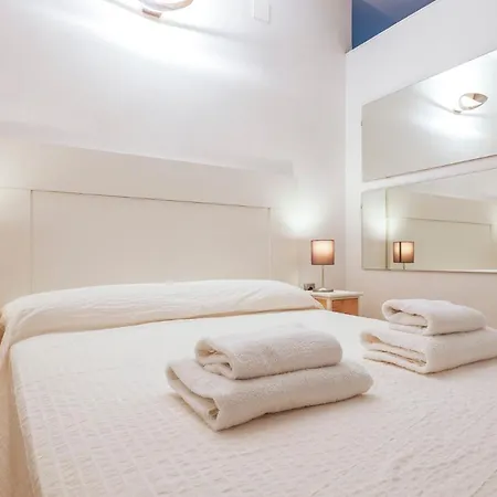 Un Respiro En Playa Victoria 1 Hab Y Salon Con Sofa Cama Апартаменты